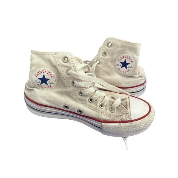 Converse Kid's White Red Chuck Taylor All Star Lace Up Sneaker Shoes Size 2 - Picture 1 of 5